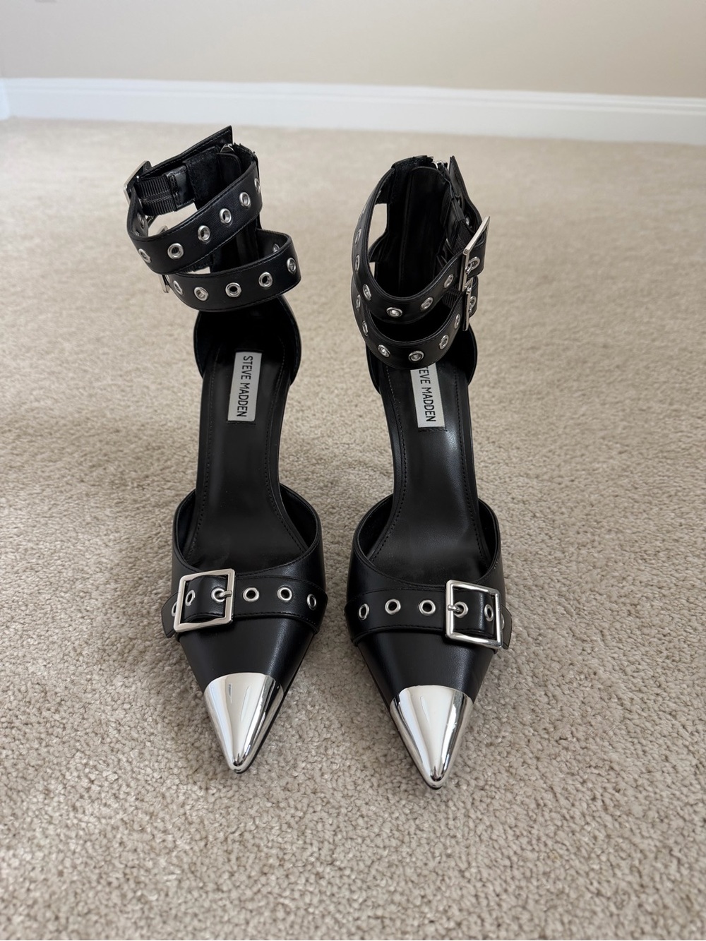 STEVE MADDEN - black heels size 9.5